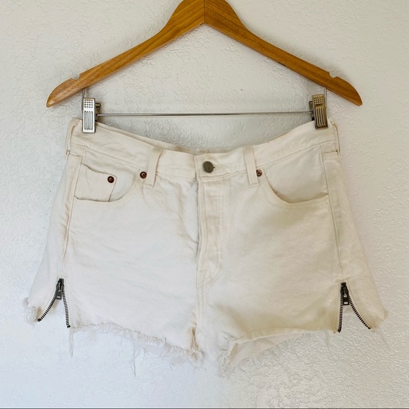 LEVIS 501 Altered white denim Jean Shorts side zipper cutoff - Picture 2 of 11